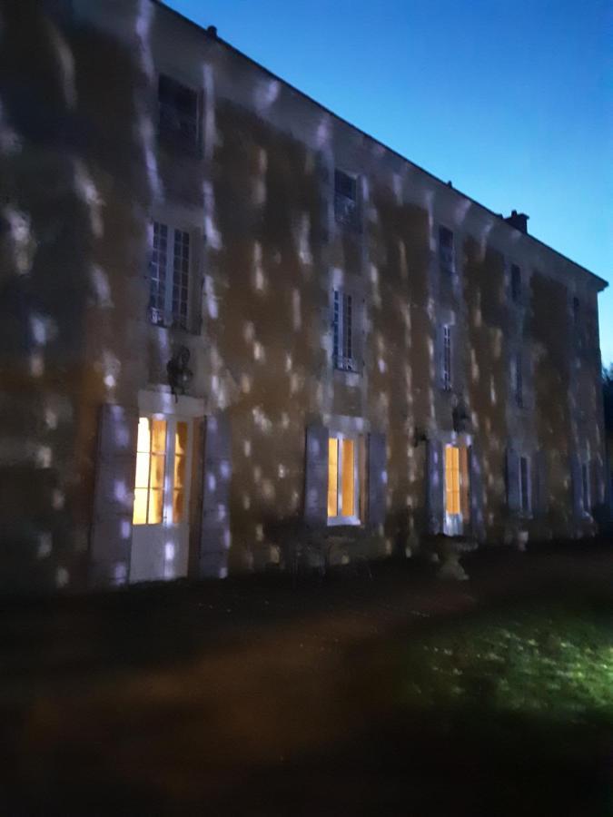 Chateau De La Touche Proche Poitiers Otel Savigny-Lévescault Dış mekan fotoğraf